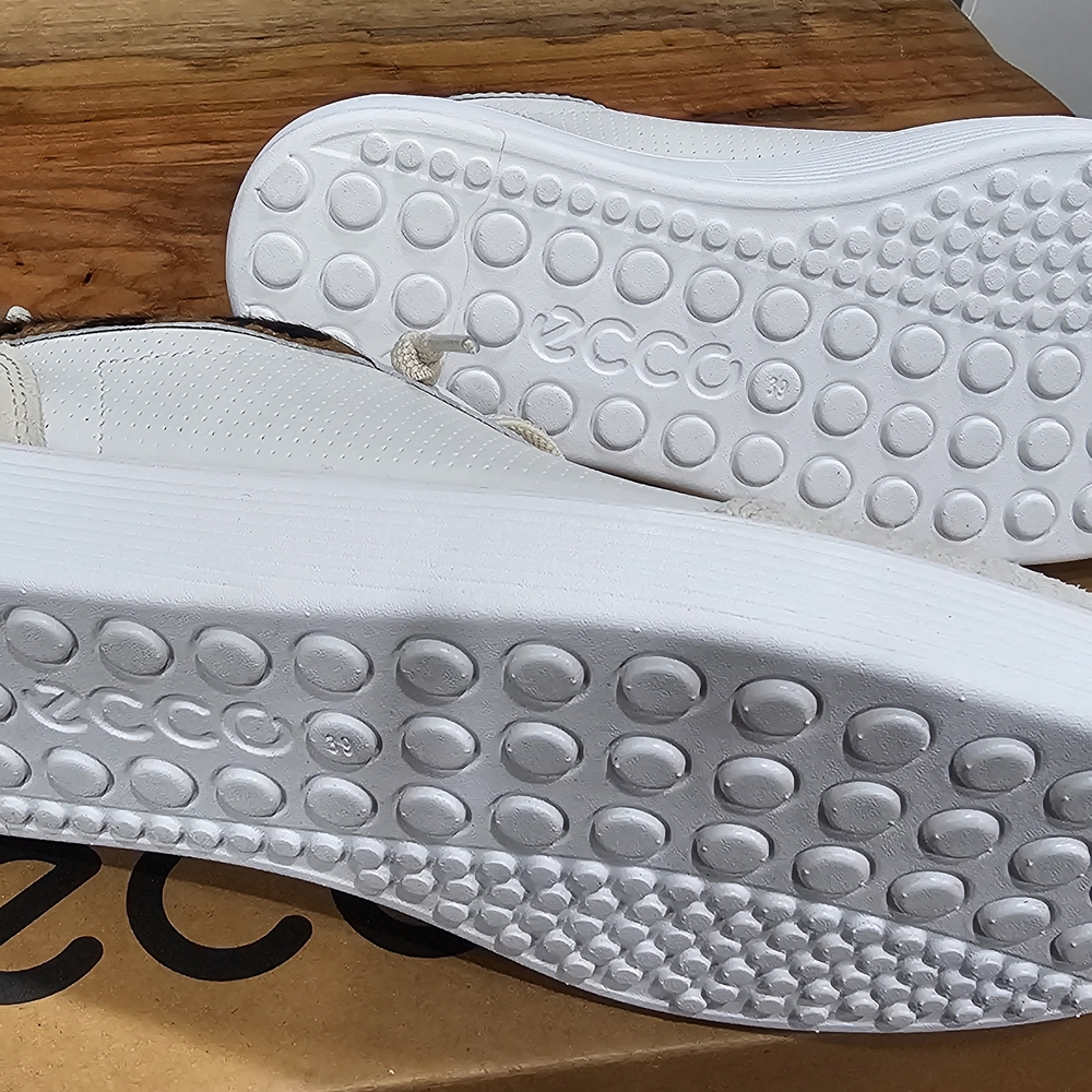 Ecco White Sneakers with Animal Print Detail - Picture 5 of 7